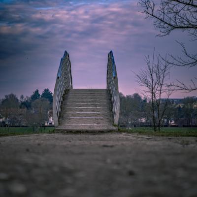 Pont vers l'inconnu